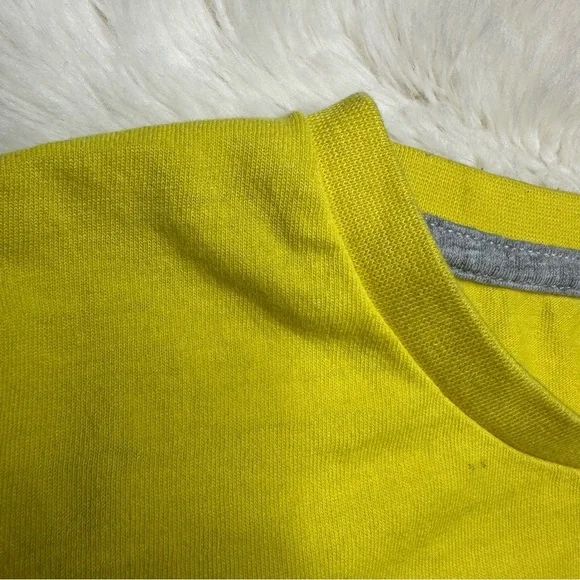 Pokémon T-Shirt Yellow & Black Size 6 - Picture 7 of 16